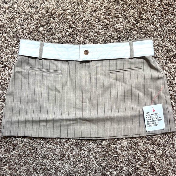 ASOS DESIGN micro mini skirt with detachable turnover waist in beige stripe - Picture 5 of 7